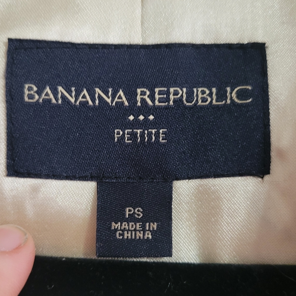 Banana Republic Beige Trench Coat - Picture 6 of 10
